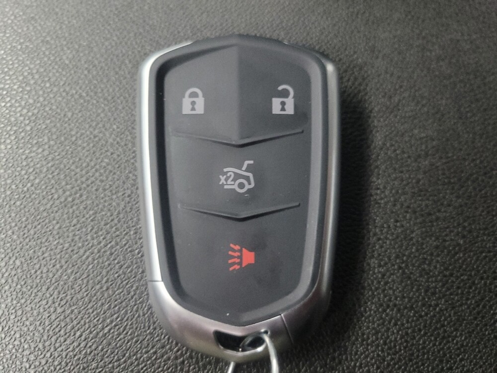 2020 Chevrolet Equinox in Indianapolis, IN 46222 - 18095651 32