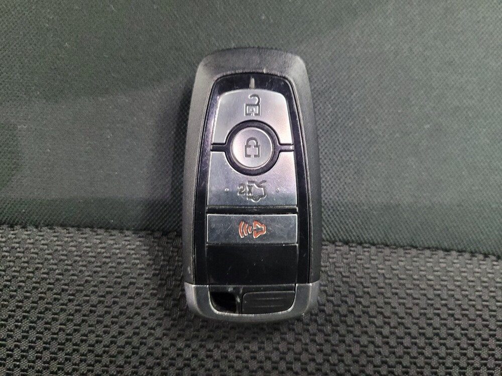 2020 Ford Fusion in Las Vegas, NV 89102 - 18095654 32