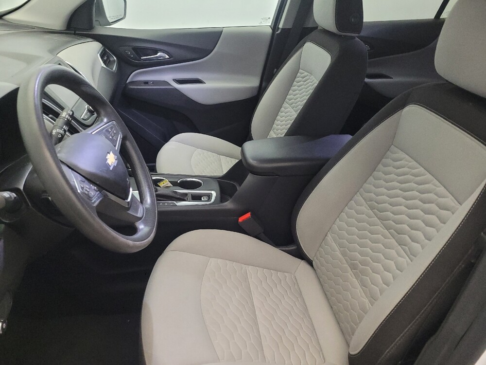 2020 Chevrolet Equinox in Pittsburgh, PA 15236 - 18095658 17