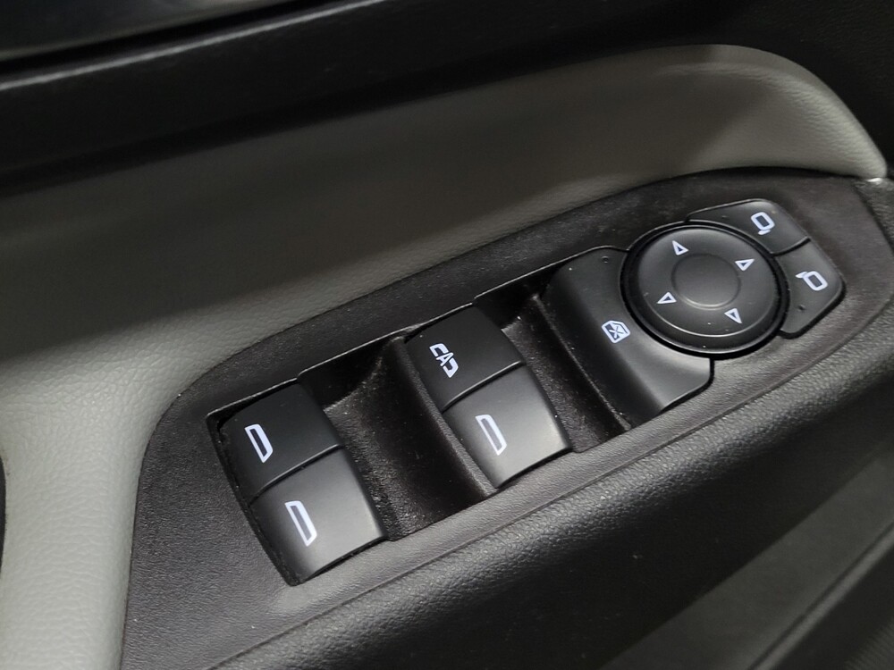 2020 Chevrolet Equinox in Pittsburgh, PA 15236 - 18095658 27