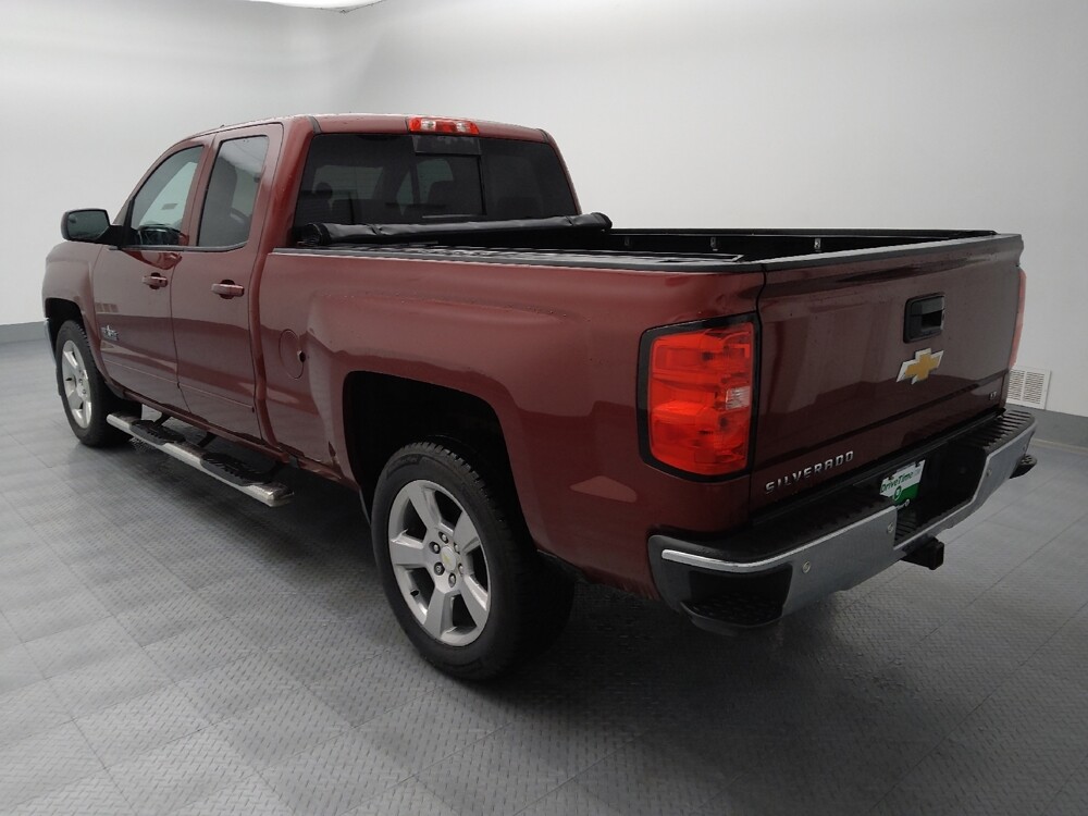 2016 Chevrolet Silverado 1500 in Wichita, KS 67207 - 18095659 5