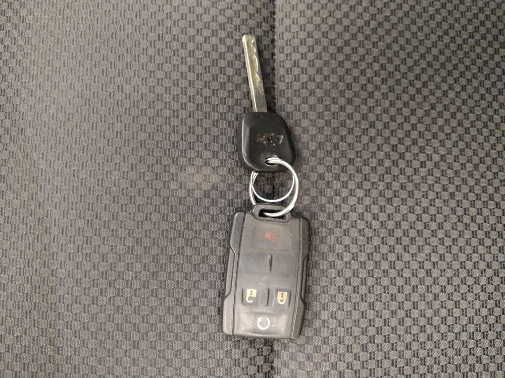 2016 Chevrolet Silverado 1500 in Wichita, KS 67207 - 18095659 32