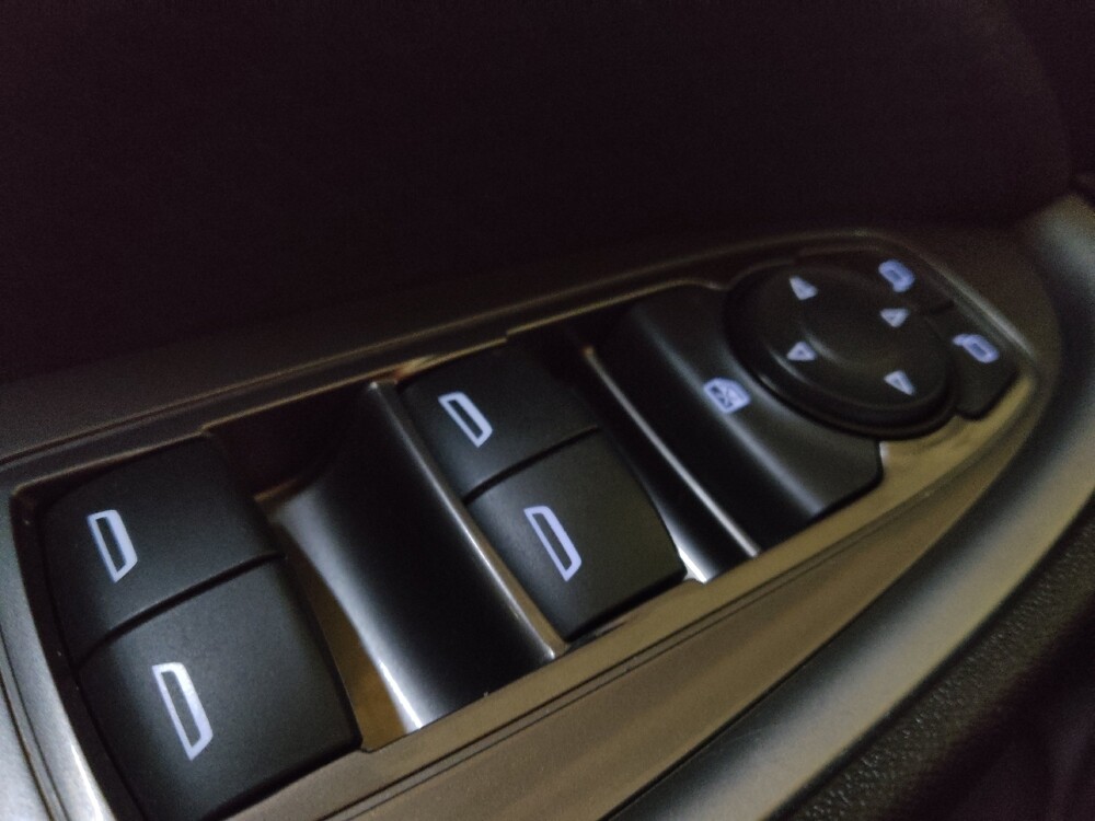 2018 Chevrolet Malibu in Charlotte, NC 28213 - 18095661 27