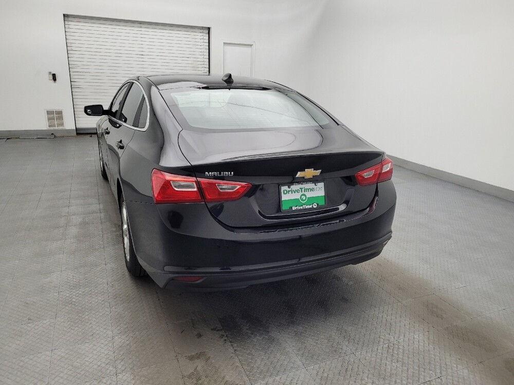 2018 Chevrolet Malibu in Charlotte, NC 28213 - 18095661 6