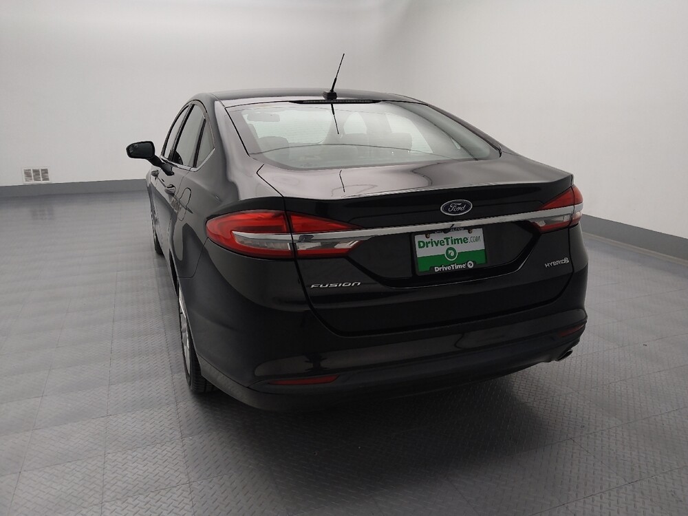 2018 Ford Fusion in Topeka, KS 66611 - 18095663 6