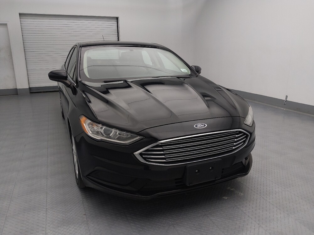 2018 Ford Fusion in Topeka, KS 66611 - 18095663 14