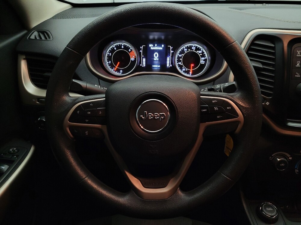 2018 Jeep Cherokee in Glendale, AZ 85301 - 18095674 22