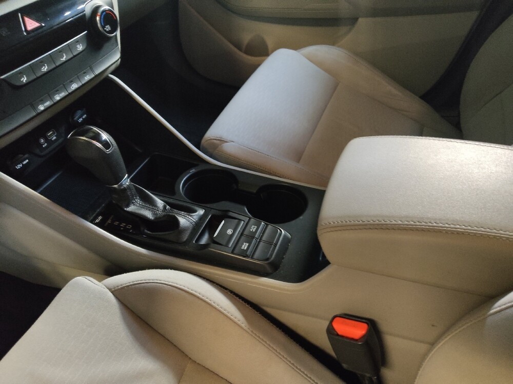 2020 Hyundai Tucson in Greenville, SC 29607 - 18095685 26