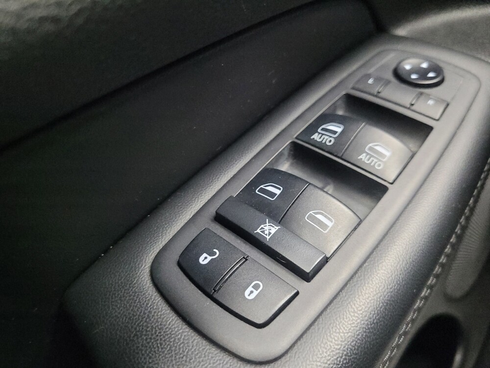 2019 Jeep Grand Cherokee in Mishawaka, IN 46545 - 18095686 27