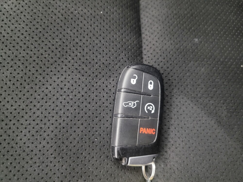 2019 Jeep Grand Cherokee in Mishawaka, IN 46545 - 18095686 32