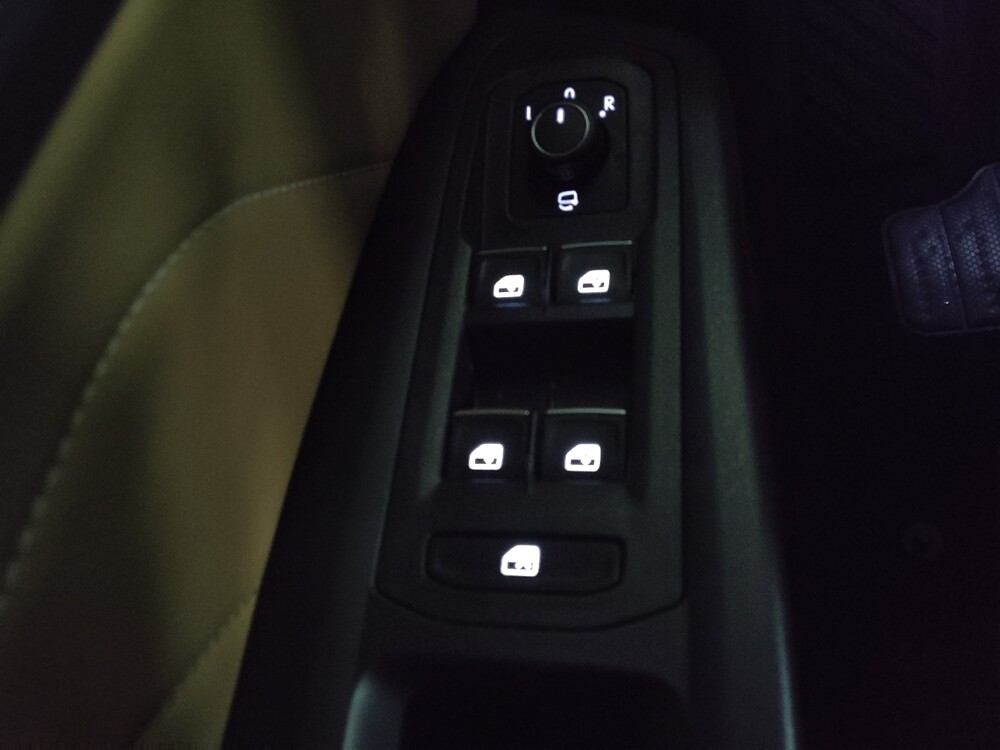 2022 Volkswagen Atlas in Duluth, GA 30096 - 18095689 27