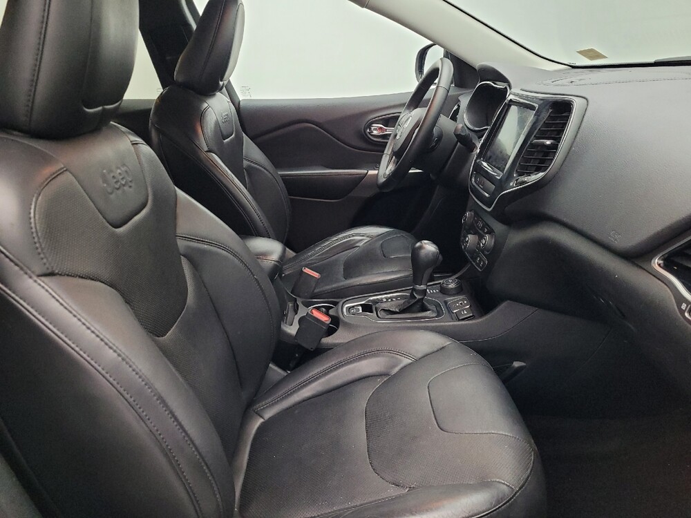 2019 Jeep Cherokee in Lauderdale Lakes, FL 33313 - 18095691 21