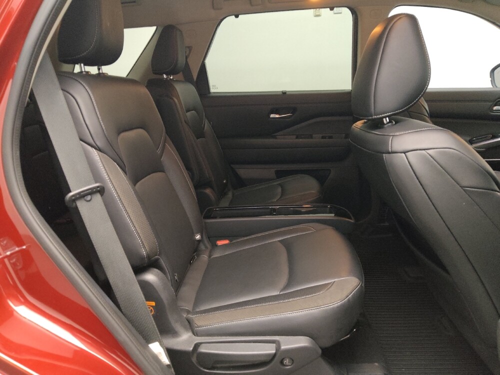 2022 Nissan Pathfinder in El Paso, TX 79907 - 18095693 19