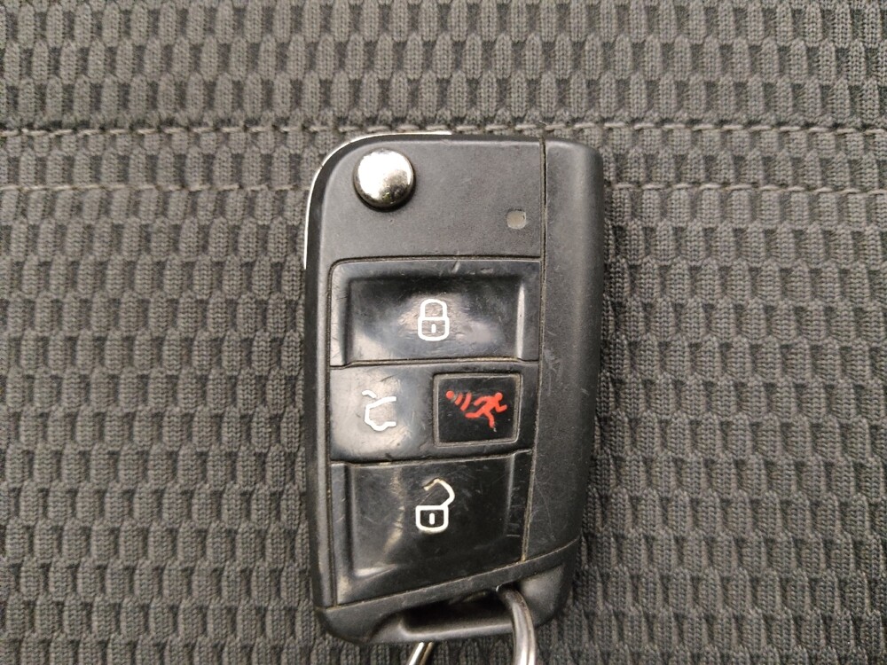 2017 Volkswagen Golf in Fort Myers, FL 33907 - 18095694 32