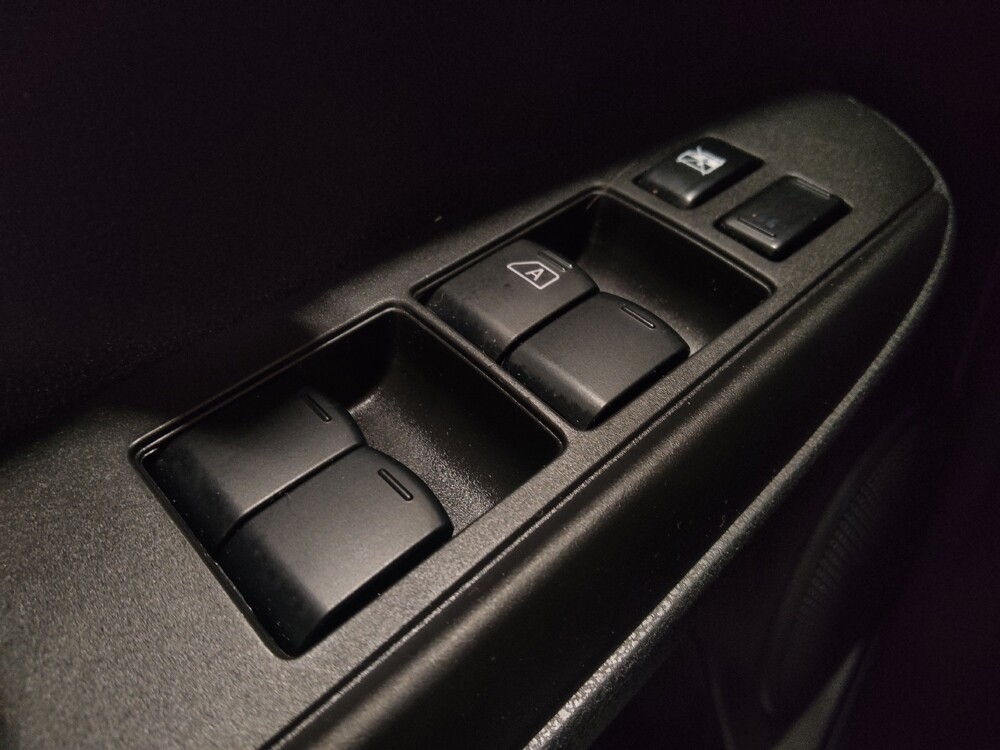 2018 Nissan Versa Note in Lauderdale Lakes, FL 33313 - 18095699 27