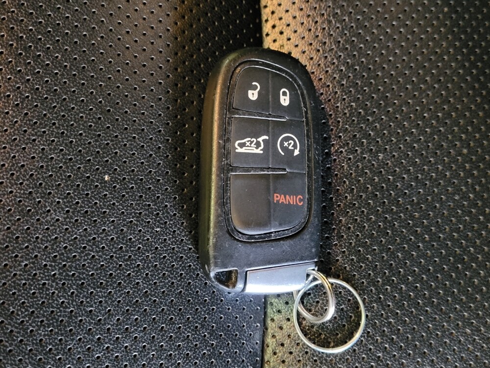 2020 Jeep Cherokee in Ocala, FL 34471 - 18095702 32