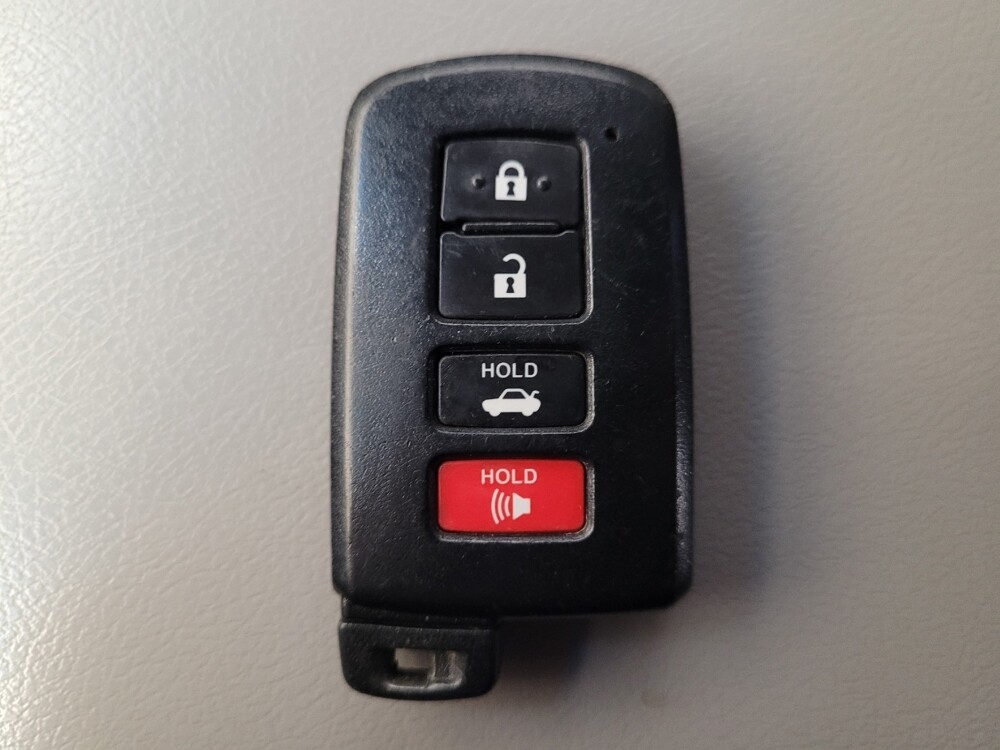 2017 Toyota Camry in El Cajon, CA 92020 - 18095705 32