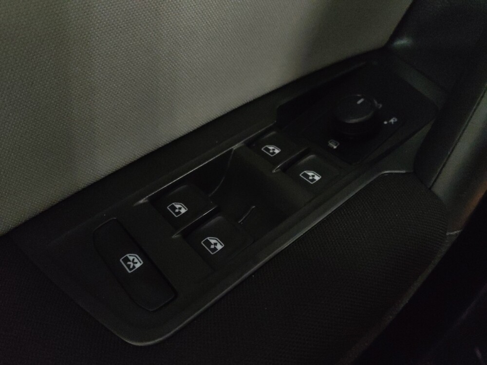 2021 Volkswagen Tiguan in Jacksonville, FL 32210 - 18095710 27