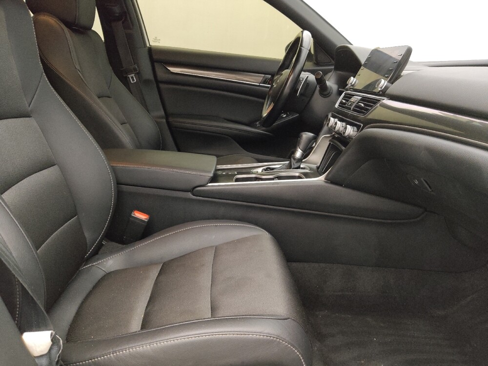 2020 Honda Accord in Lakeland, FL 33815 - 18095712 21