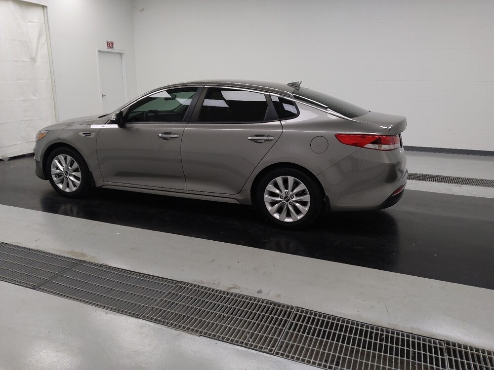 2018 Kia Optima in St. Louis, MO 63125 - 18095720 3