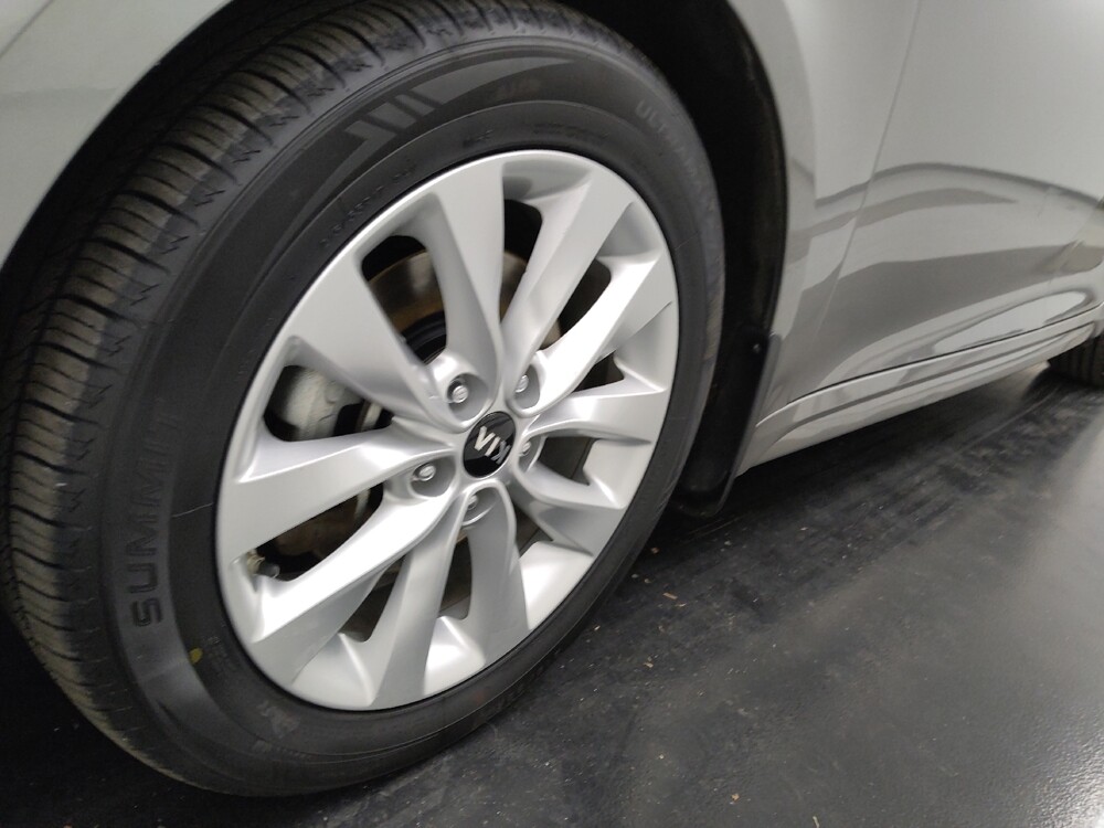 2018 Kia Optima in St. Louis, MO 63125 - 18095720 31