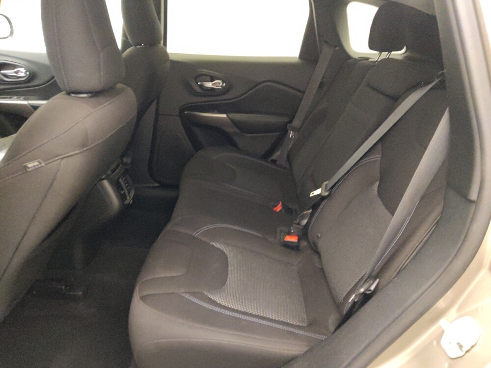 2019 Jeep Cherokee in Baton Rouge, LA 70816 - 18095724 18