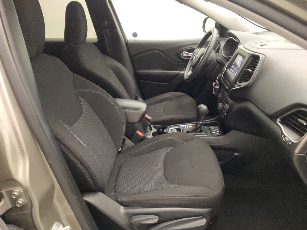 2019 Jeep Cherokee in Baton Rouge, LA 70816 - 18095724 21