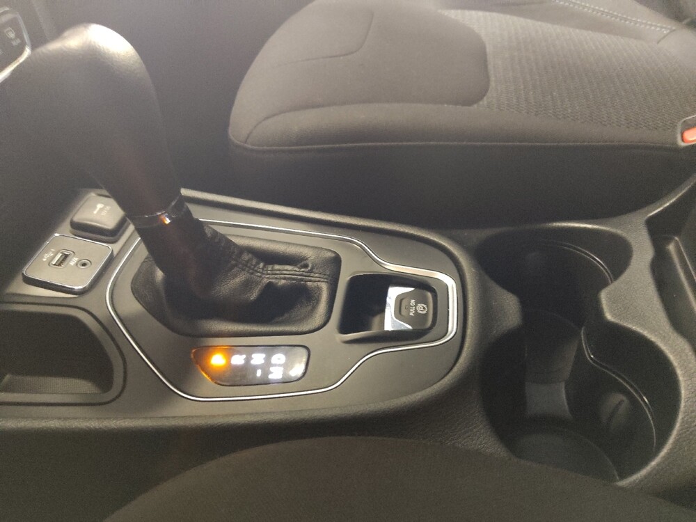 2019 Jeep Cherokee in Baton Rouge, LA 70816 - 18095724 26