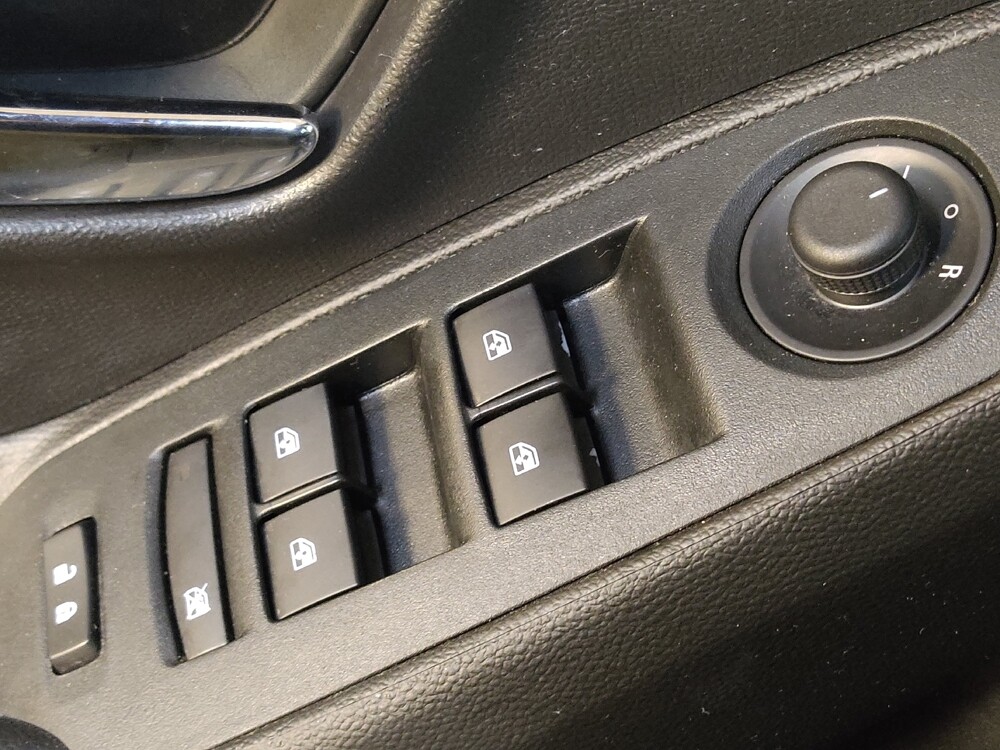 2019 Chevrolet Trax in Greenville, SC 29607 - 18095726 27