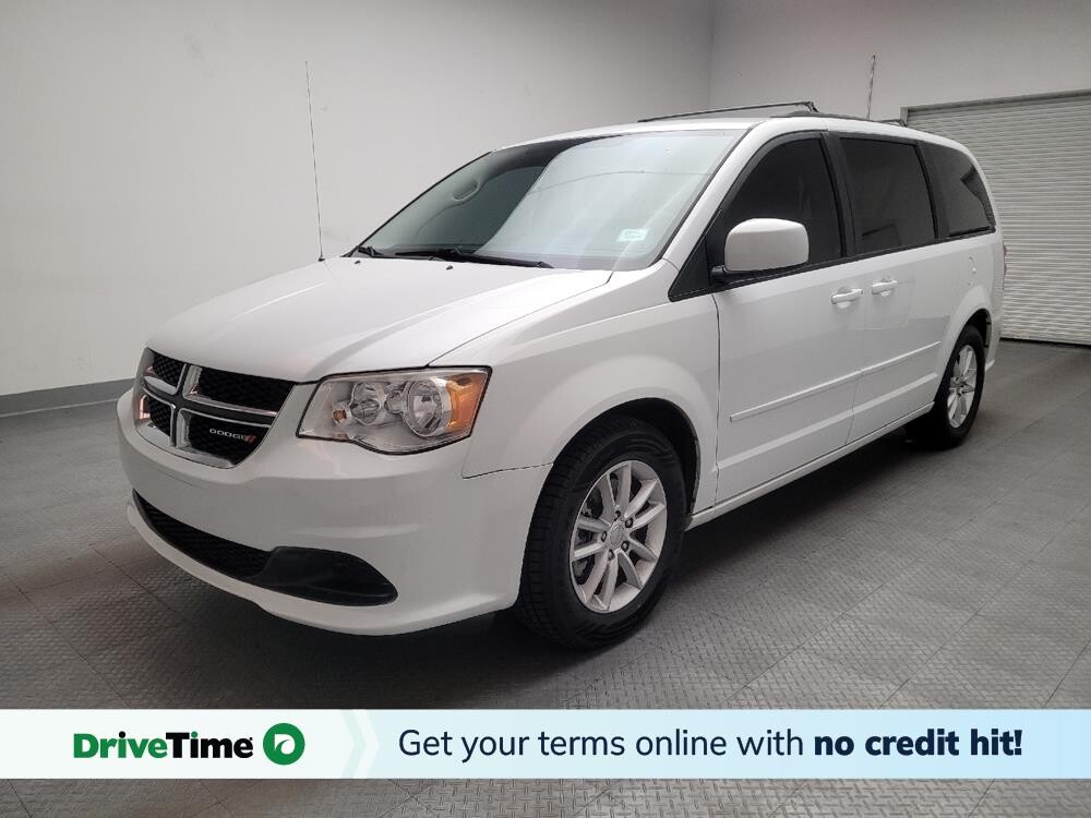 2016 Dodge Grand Caravan in Riverside, CA 92504 - 18095746