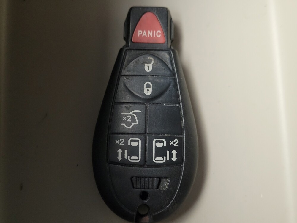 2016 Dodge Grand Caravan in Riverside, CA 92504 - 18095746 32