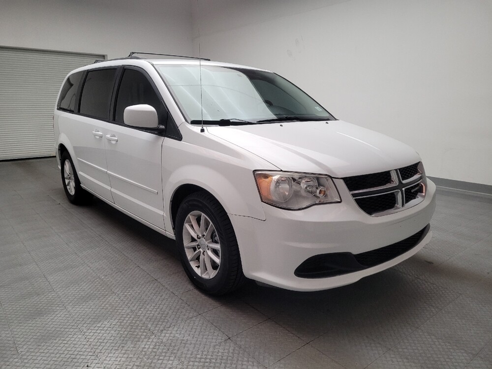 2016 Dodge Grand Caravan in Riverside, CA 92504 - 18095746 13