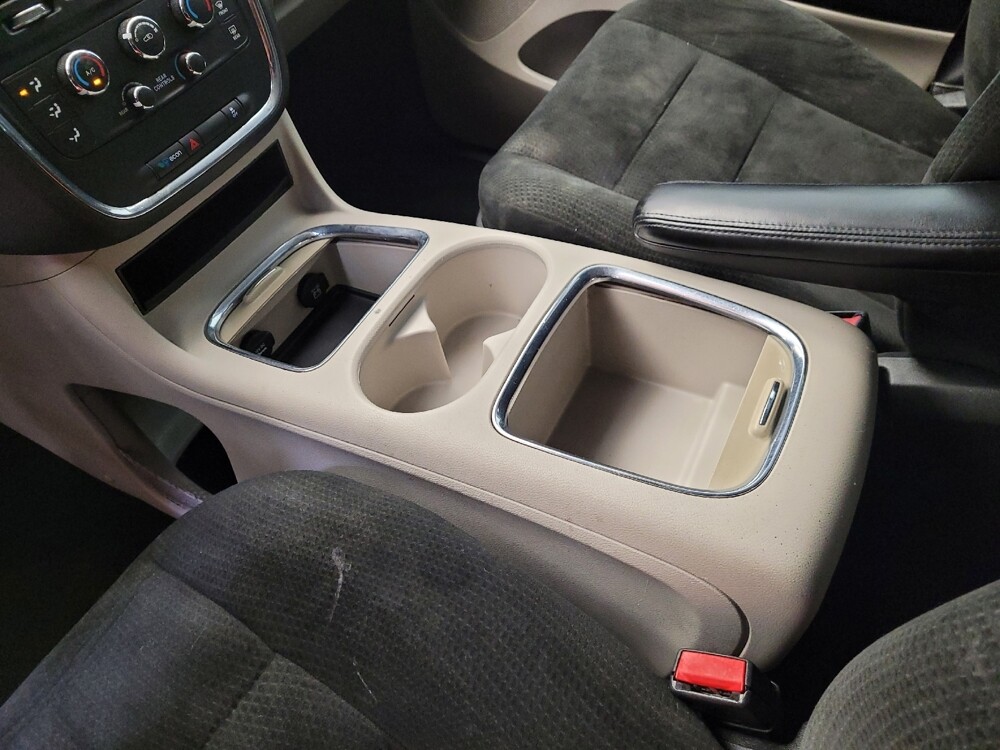 2016 Dodge Grand Caravan in Riverside, CA 92504 - 18095746 26