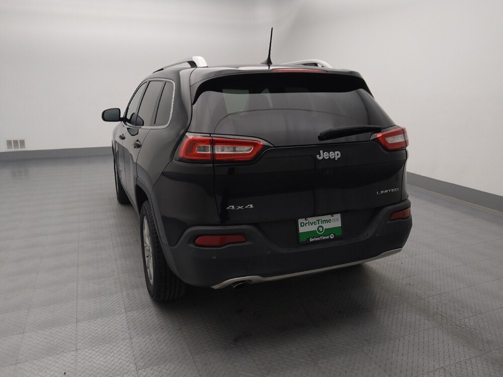 2017 Jeep Cherokee in Wichita, KS 67207 - 18095749 6