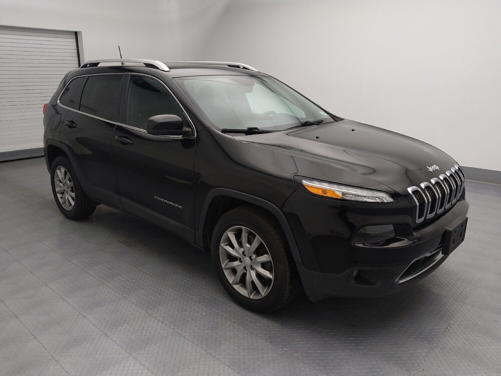 2017 Jeep Cherokee in Wichita, KS 67207 - 18095749 11
