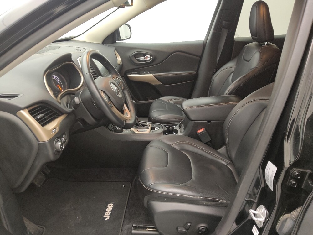 2017 Jeep Cherokee in Wichita, KS 67207 - 18095749 17