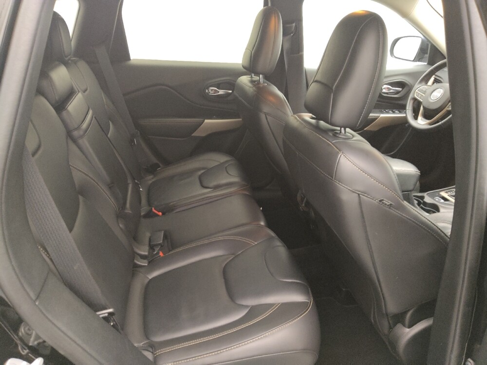 2017 Jeep Cherokee in Wichita, KS 67207 - 18095749 19