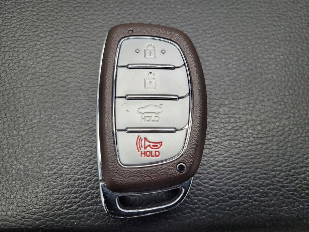 2017 Hyundai Sonata in Las Vegas, NV 89102 - 18095754 32