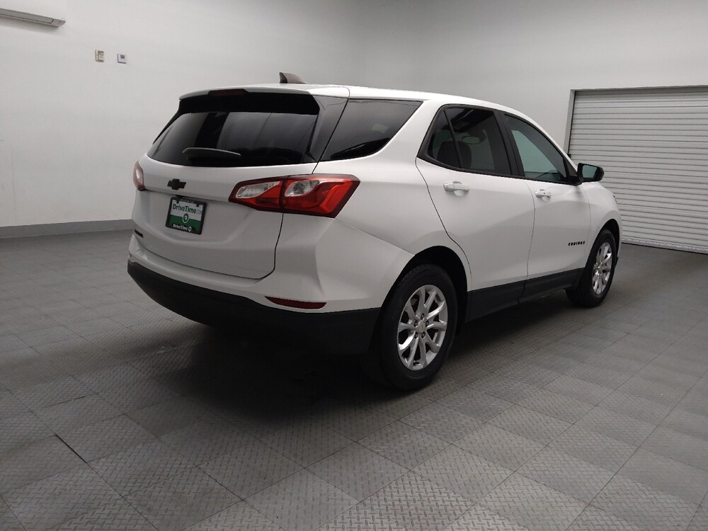 2020 Chevrolet Equinox in Arlington, TX 76011 - 18095756 9