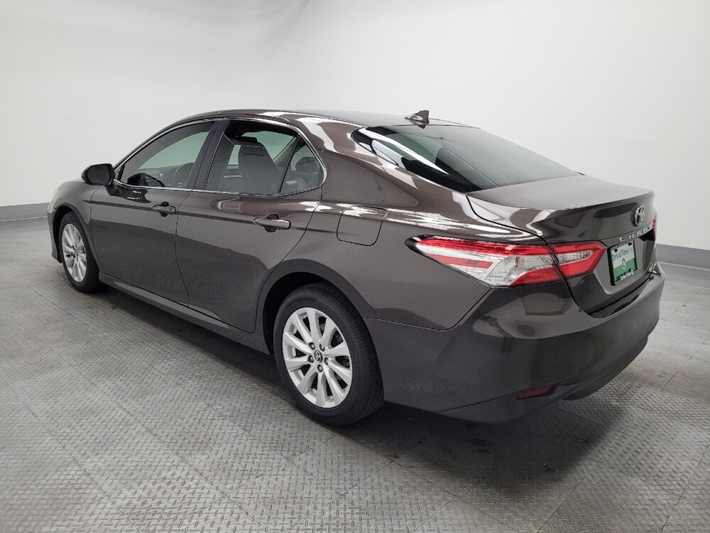 2020 Toyota Camry in Las Vegas, NV 89102 - 18095760 3