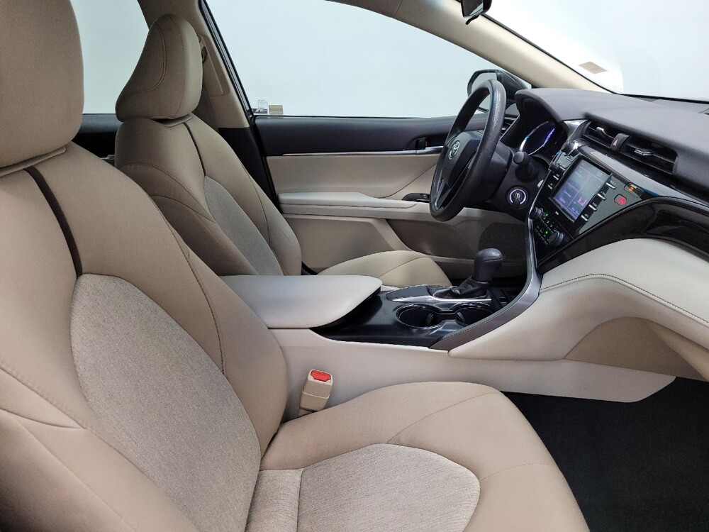 2020 Toyota Camry in Las Vegas, NV 89102 - 18095760 21