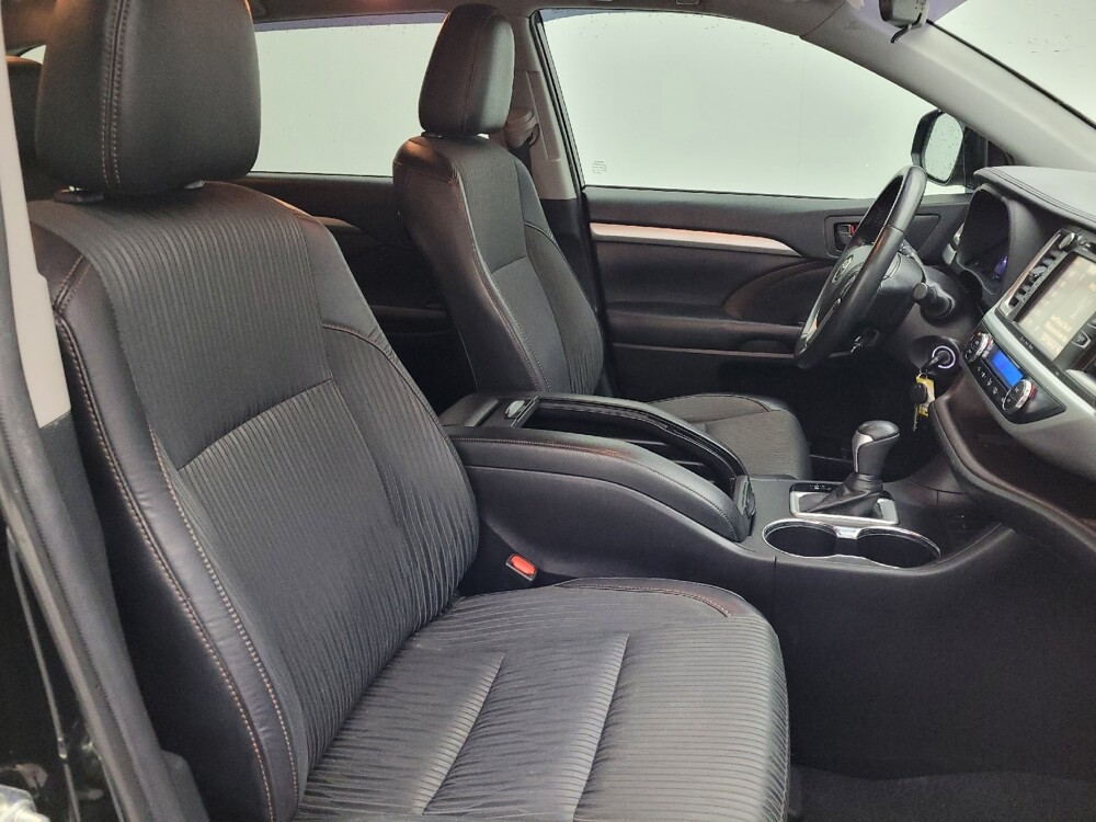 2019 Toyota Highlander in Winston-Salem, NC 27103 - 18095761 21