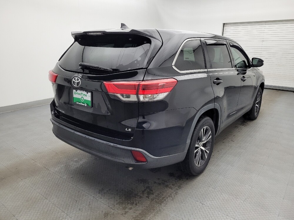 2019 Toyota Highlander in Winston-Salem, NC 27103 - 18095761 9