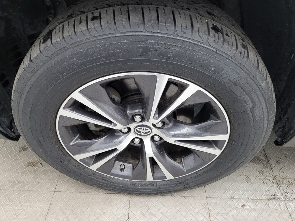 2019 Toyota Highlander in Winston-Salem, NC 27103 - 18095761 31