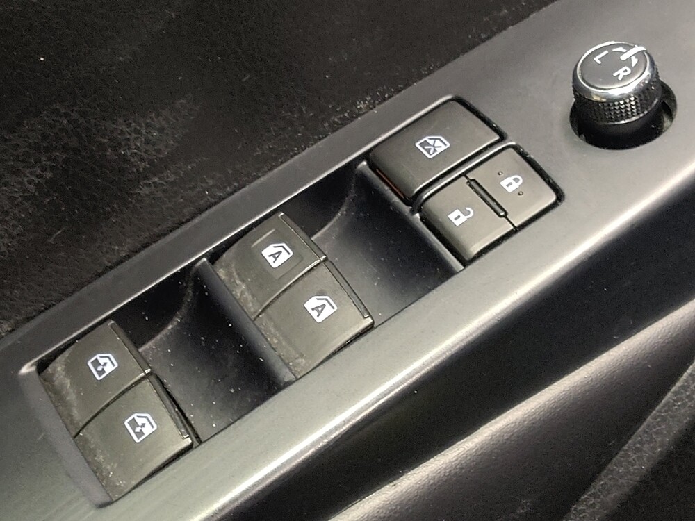 2019 Toyota Highlander in Winston-Salem, NC 27103 - 18095761 27