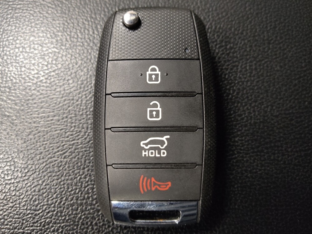 2016 Kia Sorento in San Antonio, TX 78238 - 18095769 32