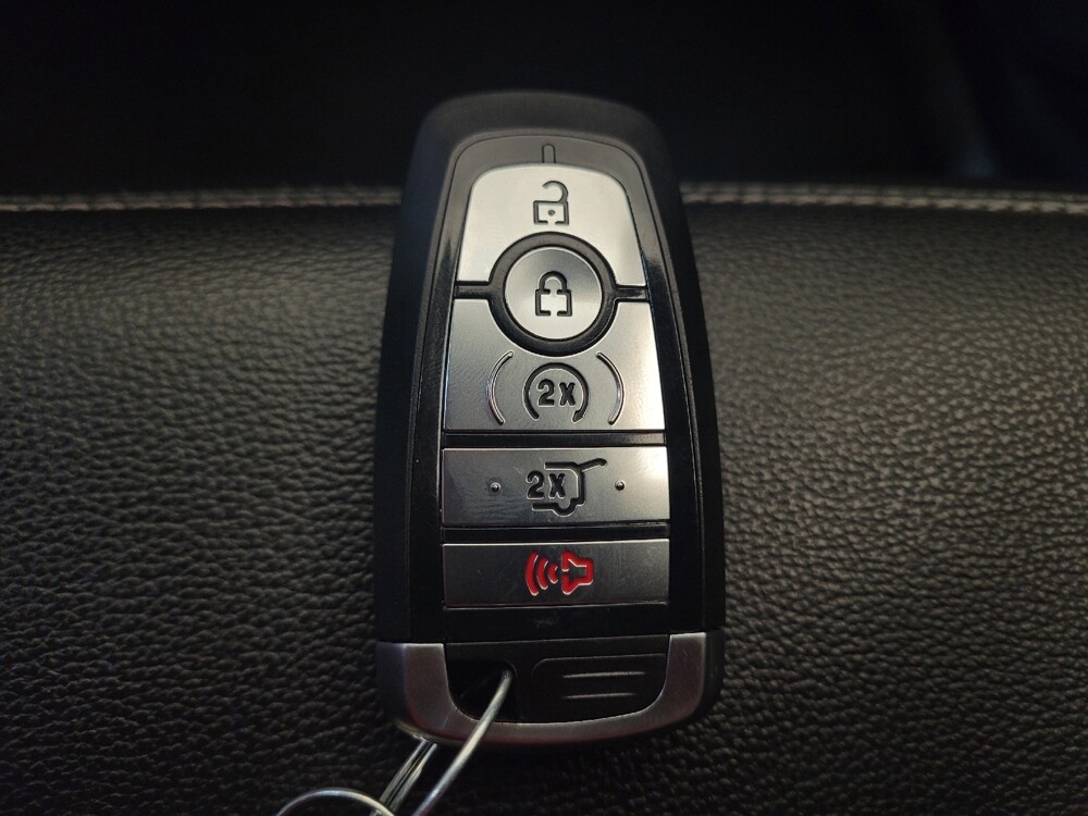 2020 Ford Explorer in Miamisburg, OH 45342 - 18095771 32