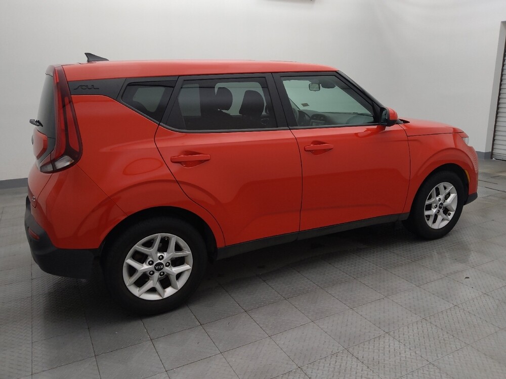 2020 Kia Soul in Live Oak, TX 78233 - 18095780 10