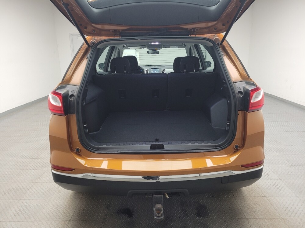 2018 Chevrolet Equinox in Grand Rapids, MI 49508 - 18095785 29