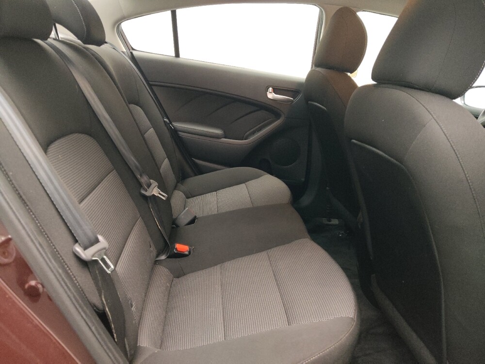 2018 Kia Forte in Round Rock, TX 78664 - 18095786 19